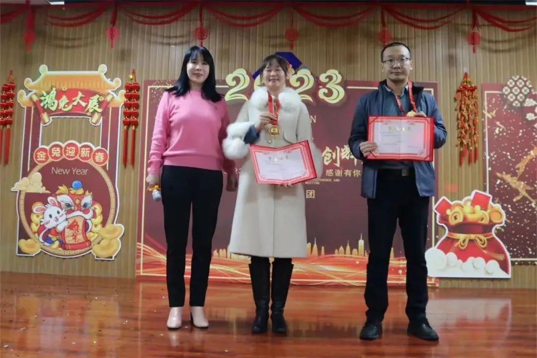 ����ܽ� | ΰ�¹���19462022��������ܽ��߱�����Բ���ٿ�