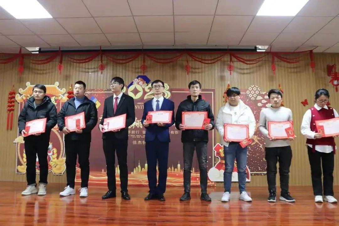 ����ܽ� | ΰ�¹���19462022��������ܽ��߱�����Բ���ٿ�