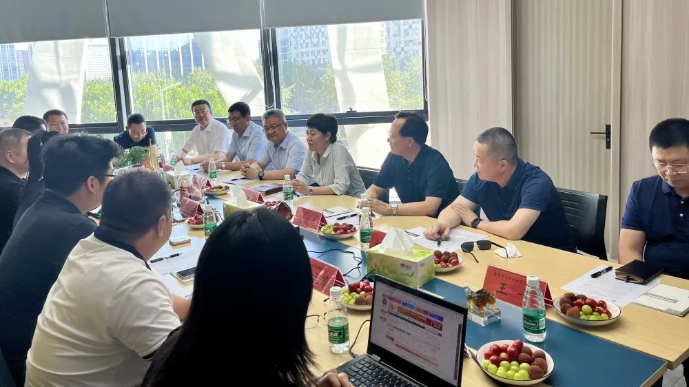 ��ͷ�� | �ں�����ί����ǡ��г��޾�Ӣһ��ݰ��ΰ�¹���1946����ָ��