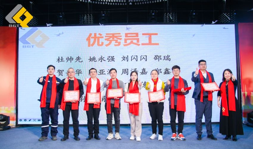 ��ͷ�� | ͬ�ľ��������� ΰ�¹���19462023���ʢ��Բ�����У�