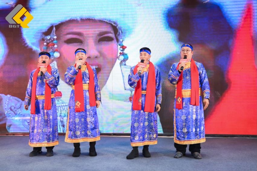 ��ͷ�� | ͬ�ľ��������� ΰ�¹���19462023���ʢ��Բ�����У�