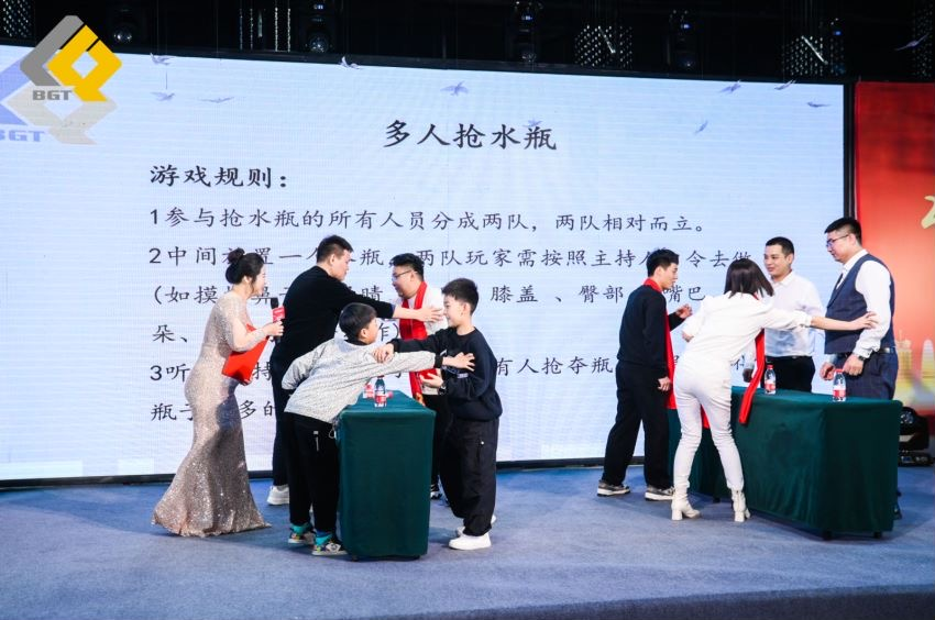 ��ͷ�� | ͬ�ľ��������� ΰ�¹���19462023���ʢ��Բ�����У�