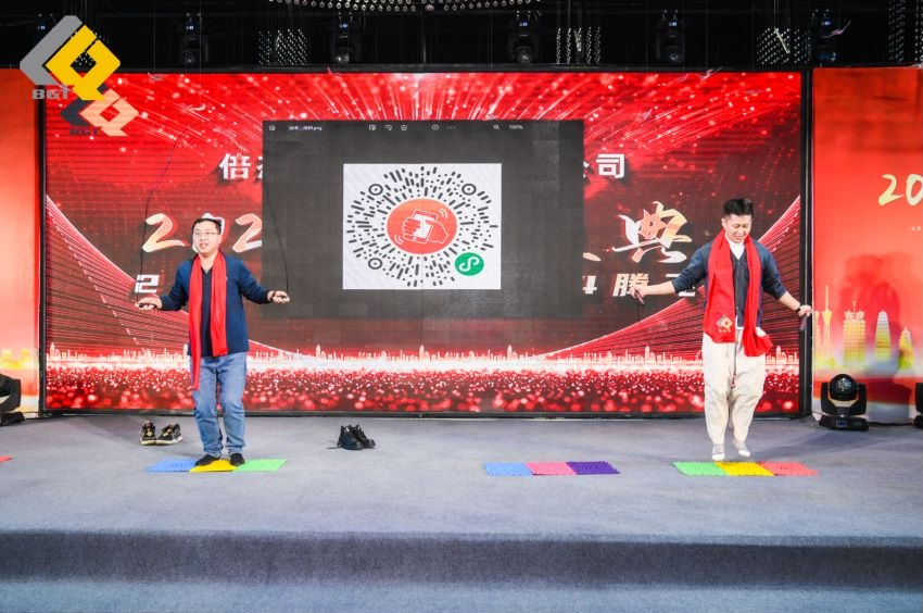 ��ͷ�� | ͬ�ľ��������� ΰ�¹���19462023���ʢ��Բ�����У�