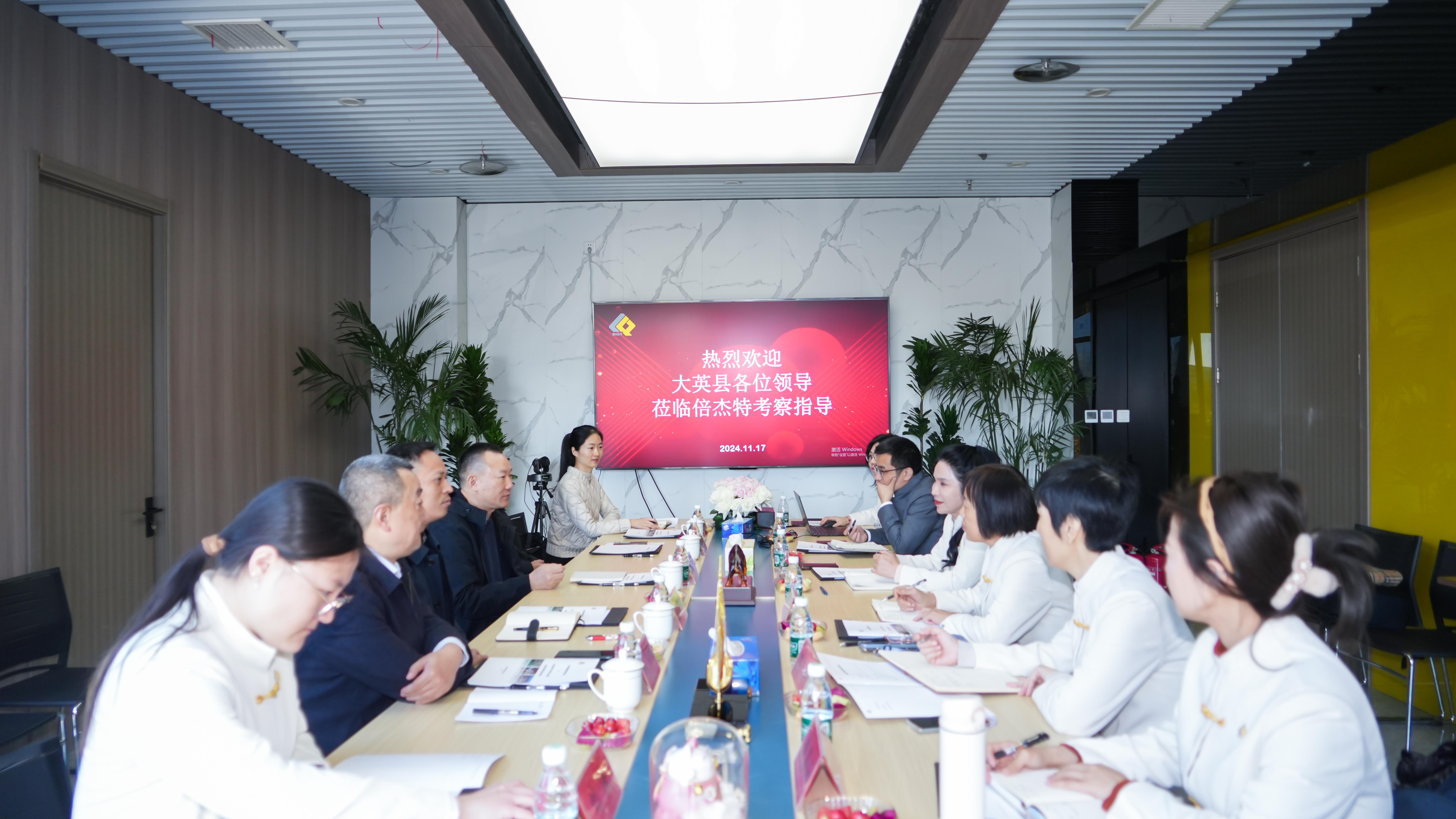 ��ͷ�� | �����д�Ӣ��������ݰ��ΰ�¹���1946�������� 