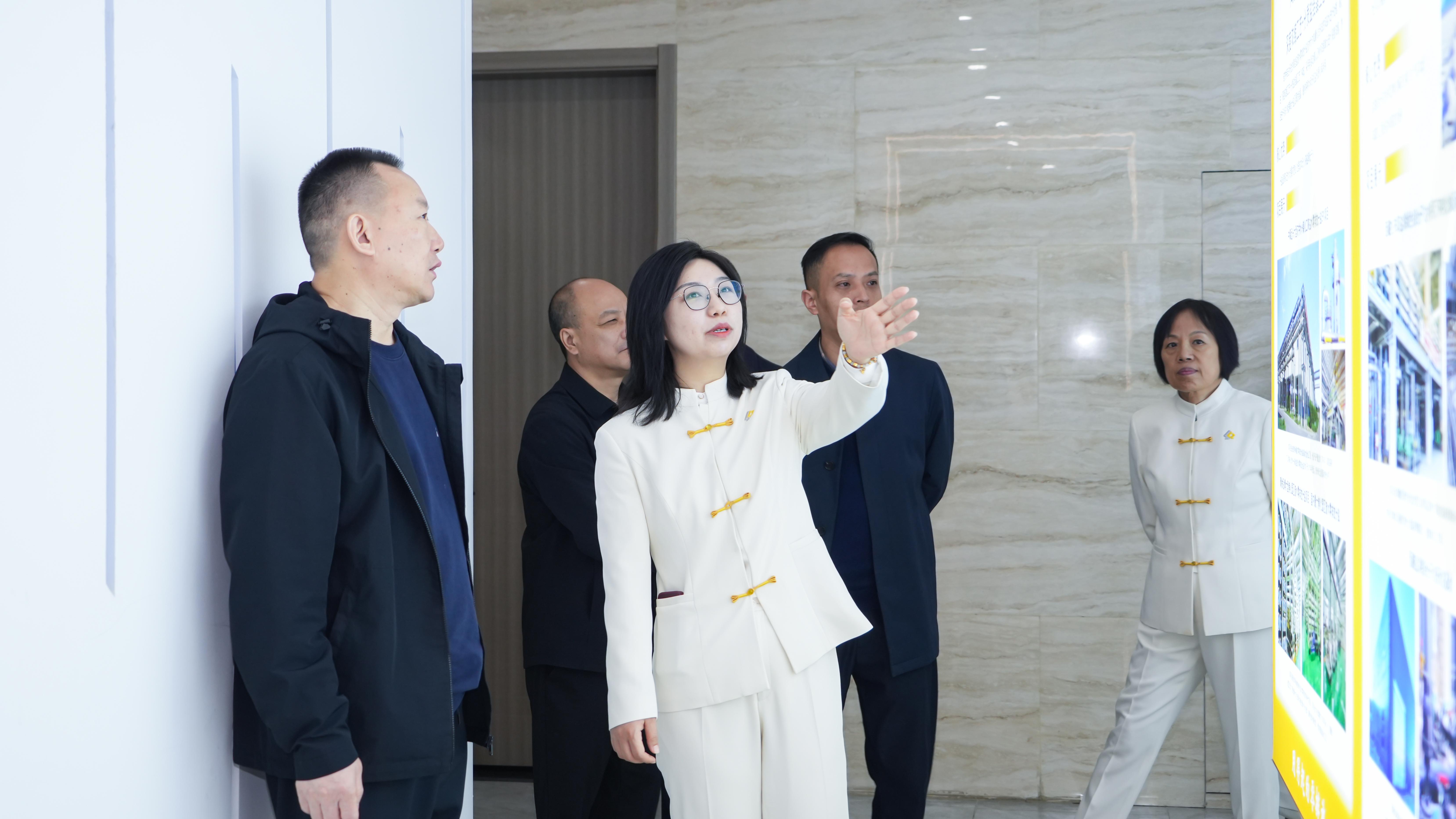 ��ͷ�� | �����д�Ӣ��������ݰ��ΰ�¹���1946�������� 